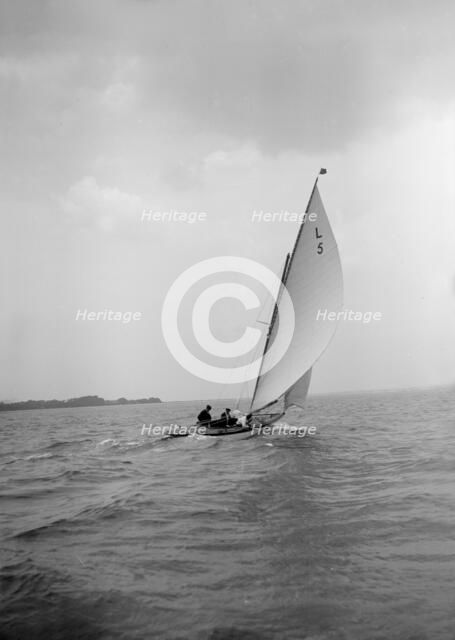 The 6 Metre 'Jonquil', 1912. Creator: Kirk & Sons of Cowes.