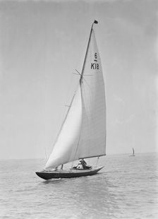 The 6 Metre sailing yacht Patience 1922. Creator: Kirk & Sons of Cowes