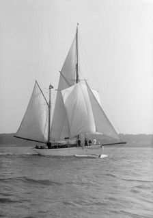 The 60 ft ketch Linth 1912. Creator: Kirk & Sons of Cowes