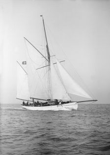 The 60 ft ketch Linth 1912. Creator: Kirk & Sons of Cowes