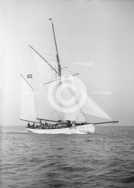 The 60 ft ketch 'Linth', 1912. Creator: Kirk & Sons of Cowes.