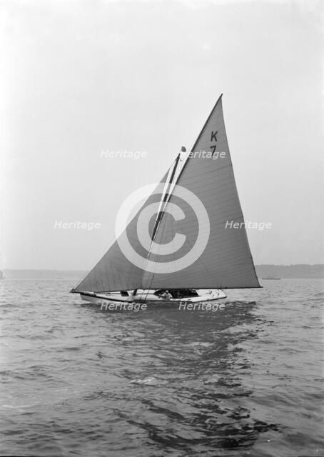The 7 Metre 'Ginevra' (K7), 1913. Creator: Kirk & Sons of Cowes.