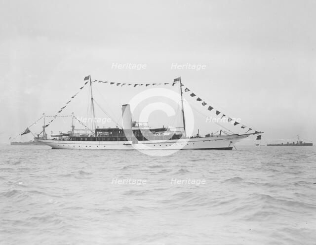 The 700 ton steam yacht 'Rovenska', 1911. Creator: Kirk & Sons of Cowes.