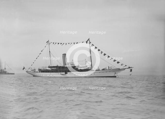 The 700 ton steam yacht 'Rovenska', 1911. Creator: Kirk & Sons of Cowes.