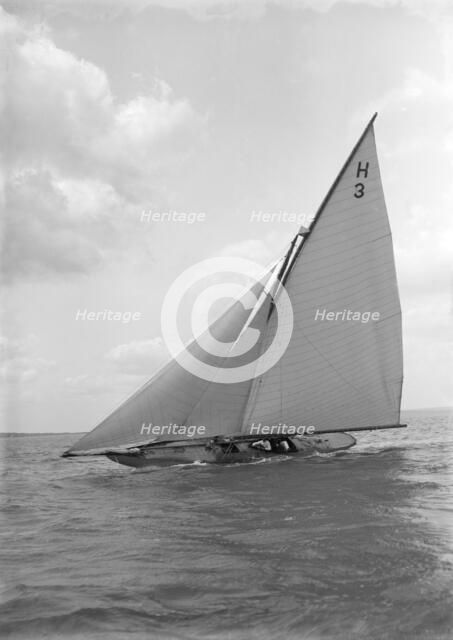 The 8 Metre class cutter 'Windflower' (H3), 1911. Creator: Kirk & Sons of Cowes.