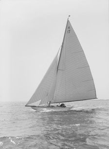 The 8 Metre Ierne 1914. Creator: Kirk & Sons of Cowes