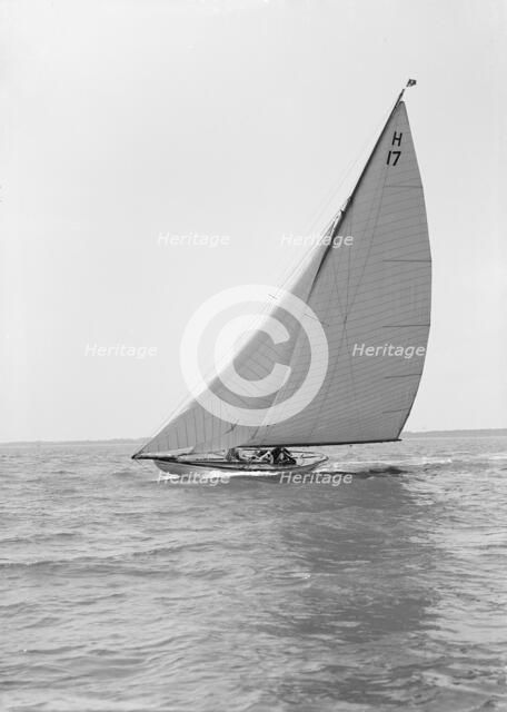 The 8 Metre 'Ierne', 1914. Creator: Kirk & Sons of Cowes.