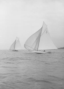 The 8 Metre Ierne & Gundred racing downwind, 1913. Creator: Kirk & Sons of Cowes