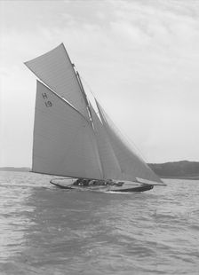 The 8 Metre sailing yacht Antwerpia (H19), 1911. Creator: Kirk & Sons of Cowes