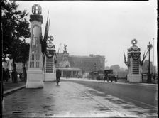 The Mall, City of Westminster, London, 1919. Creator: Katherine Jean Macfee