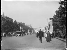 The Mall, City of Westminster, London, 1919. Creator: Katherine Jean Macfee
