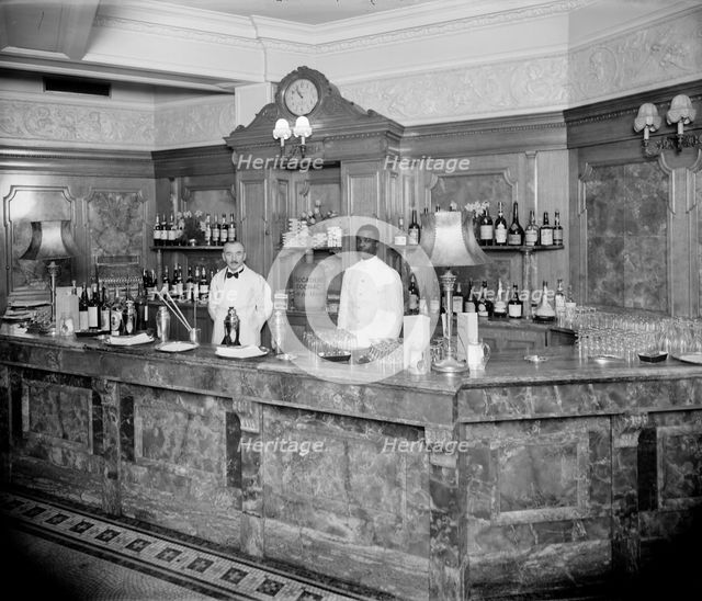 The marble 'Long Bar' in the Trocadero Restaurant, c1950. Artist: Unknown