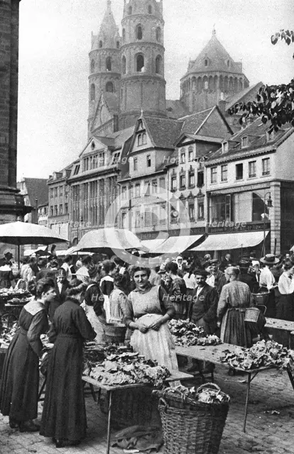 The market place at Worms Cathedral, Worms, Germany, 1922.Artist: Donald McLeish