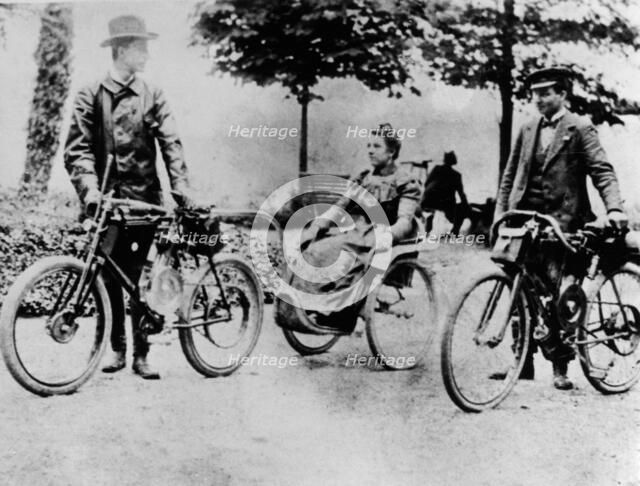 The Marquis Carcano and Carlo Maserati at Anzano del Parco, 1898. Artist: Unknown