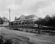 The Marsland, South Haven, Mich., between 1890 and 1901. Creator: William H. Jackson