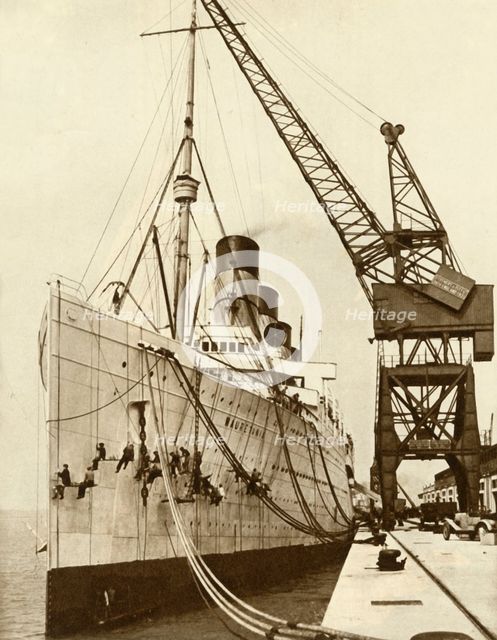 The 'Mauretania', 1922, (1935). Creator: Unknown.