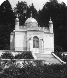 The Moorish Kiosk at Linderhof Palace, Bavaria, Germany, c1900s. Creator: Wurthle & Sons