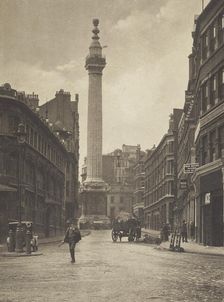 The monument. From the album: Photograph album - London, 1920s. Creator: Harry Moult