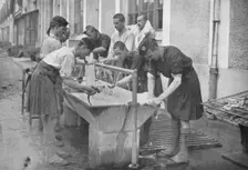 The morning toilet on the Continent 1914