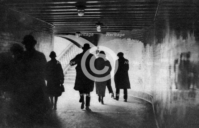 The mouth of a Thames-side subway, London, 1926-1927. Artist: Unknown