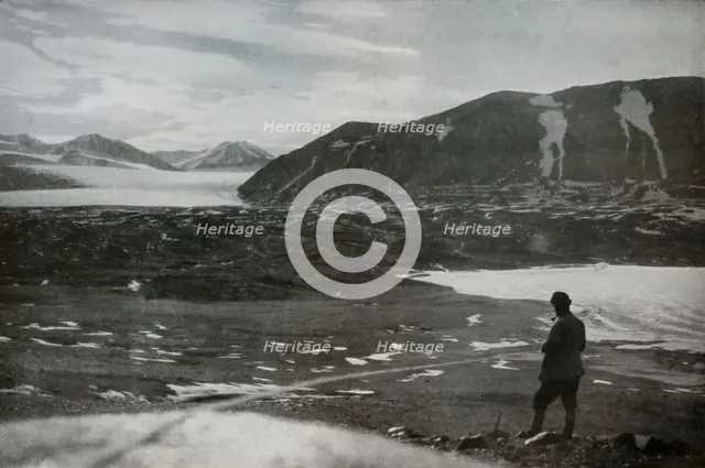 'The Mouth of Dry Valley, Showing The Commonwealth Glacier', 1912, (1913).  Artist: Frank Debenham.