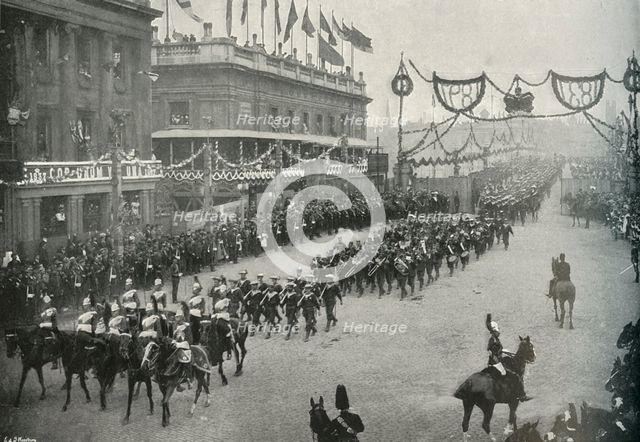 'The Naval Contingent Crossing London Bridge into Southwark', London, 1897.  Artist: E&S Woodbury.
