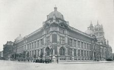 The new Victoria and Albert Museum opened on June 26th, 1909 c1909