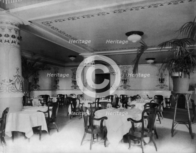 The New Willard Hotel, Washington, D.C. - dining room, between 1890 and 1950. Creator: Frances Benjamin Johnston.