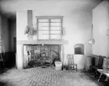 The Old kitchen fireplace, Mt. Vernon, Va., between 1900 and 1915. Creator: William H. Jackson