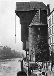 The old Krantor (Crane Gate) on the river Mottlau, Gdansk, Poland, 1926