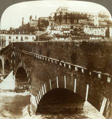 The old Roman "Ponte Pietra" and castle of S. Pietro (N.E.), Verona, Italy c1909. Creator: Unknown