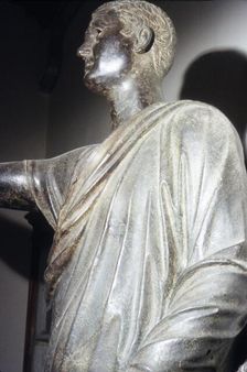 The Orator, Etruscan Bronze, detail, 1st century BC