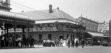 The Australian Hotel, Brisbane, Queensland, Australia, 1908. Creator: Robert Augustus Henry L'Estrange