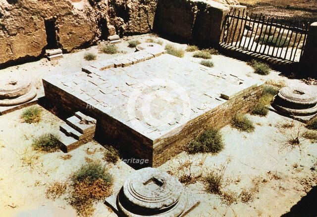 The altar of Surkh Kotal Temple. Creator: Unknown photographer.