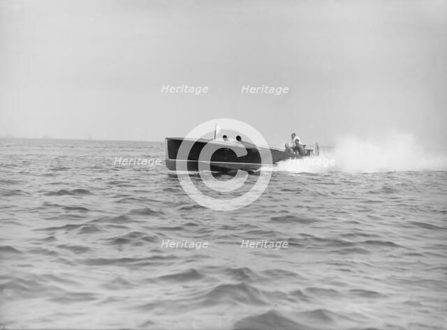 The American hydropane 'Disturber III', 1913. Creator: Kirk & Sons of Cowes.