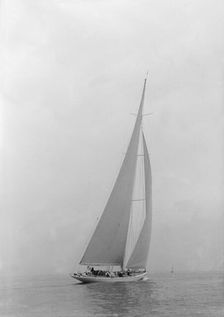 The American J-Class yacht Yankee 1935. Creator: Kirk & Sons of Cowes