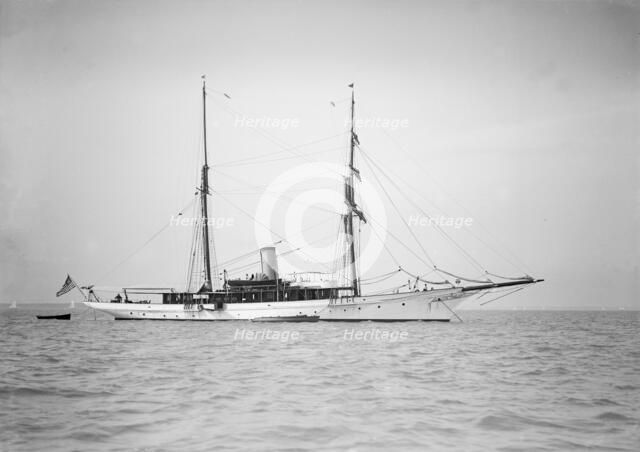 The American steam yacht 'Wild Duck' at anchor, 1911. Creator: Kirk & Sons of Cowes.