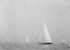 The America's Cup challenger Endeavour 1935. Creator: Kirk & Sons of Cowes