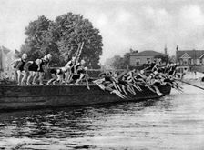 The annual Kew to Putney ladies swimming race, London, 1926-1927