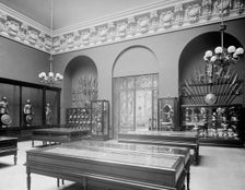 The Armor room, Metropolitan Museum of Art, New York, c1907. Creator: Unknown