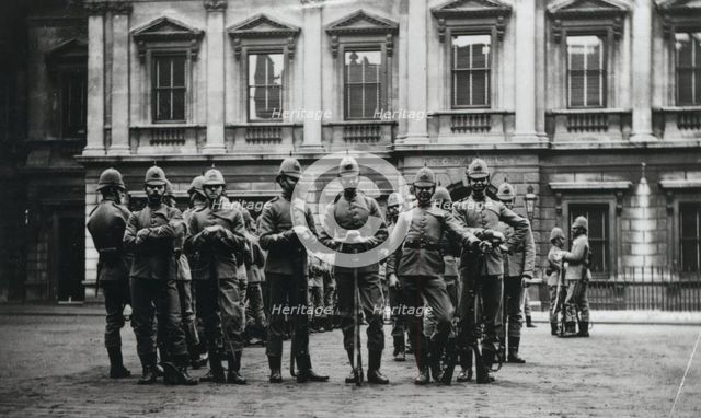 The Artists' Rifles in the courtyard  of Burlington House, c1884. Creator: Unknown.