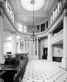 The banking hall at Coutt's Bank, The Strand, Westminster, London, 1904. Artist: Bedford Lemere and Company