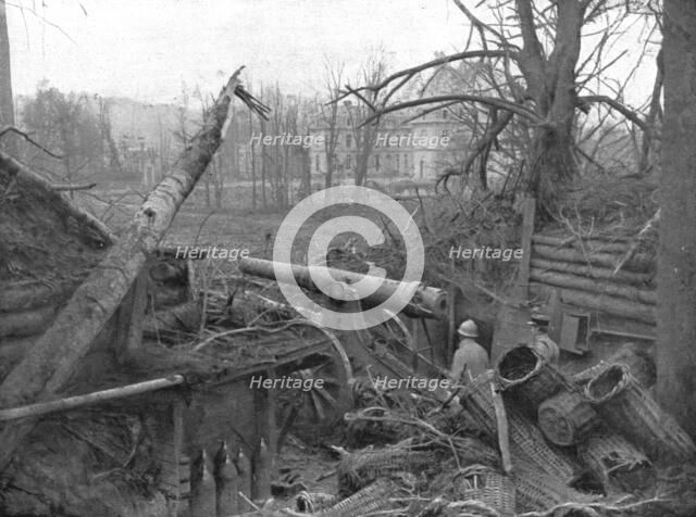 The Battle of La Malmaison; A German 150 gun in the park of the Castle of Pinon..., 1917 Creator: Unknown.