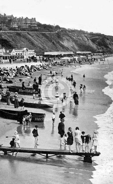 The beach at Bournemouth, Dorset, early 20th century.Artist: JE Beale Ltd