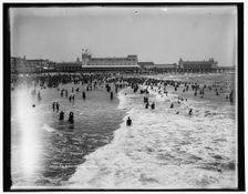 The Beach from Young's Pier, Atlantic City, between 1901 and 1906. Creator: Unknown