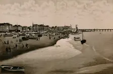 The Beach, Yarmouth c1880. Creator: Unknown