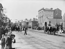 The Bell Hotel, King Street, Maidenhead, Berkshire, c1860-c1922. Artist: Henry Taunt