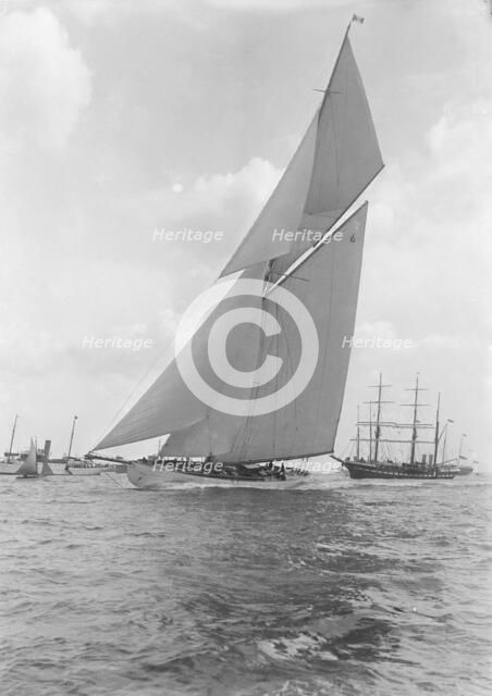 The Big Class, 186 ton sailing yacht 'Lulworth' making good speed, 1924. Creator: Kirk & Sons of Cowes.