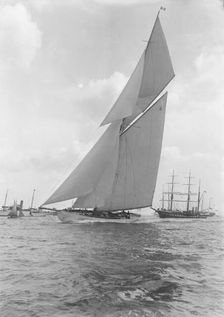 The Big Class, 186 ton sailing yacht Lulworth making good speed, 1924. Creator: Kirk & Sons of Cowes
