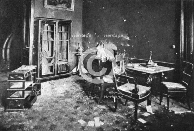 The Bolshevik Coup in Russia; The study of the Empress Dowager, Marie Feodorovna..., 1917. Creator: Unknown.